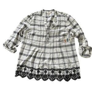 Style & Co Women's Eyelet‎ Hem Plaid Top XL NWT White Black V-Neck 3/4 Sleeve